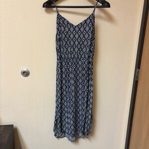 GAP Black and White Geometric Midi Dress